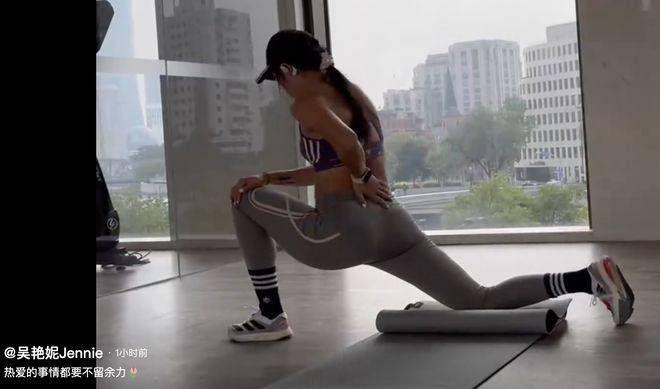 但是，他却不敢再开口忤逆父亲，因为他知道吴东海的脾气，自己如果再多说一句，很可能会当众挨他一顿打。
